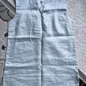 Garnet Hill Light Grey/Blue Linen Split-Neck Tunic